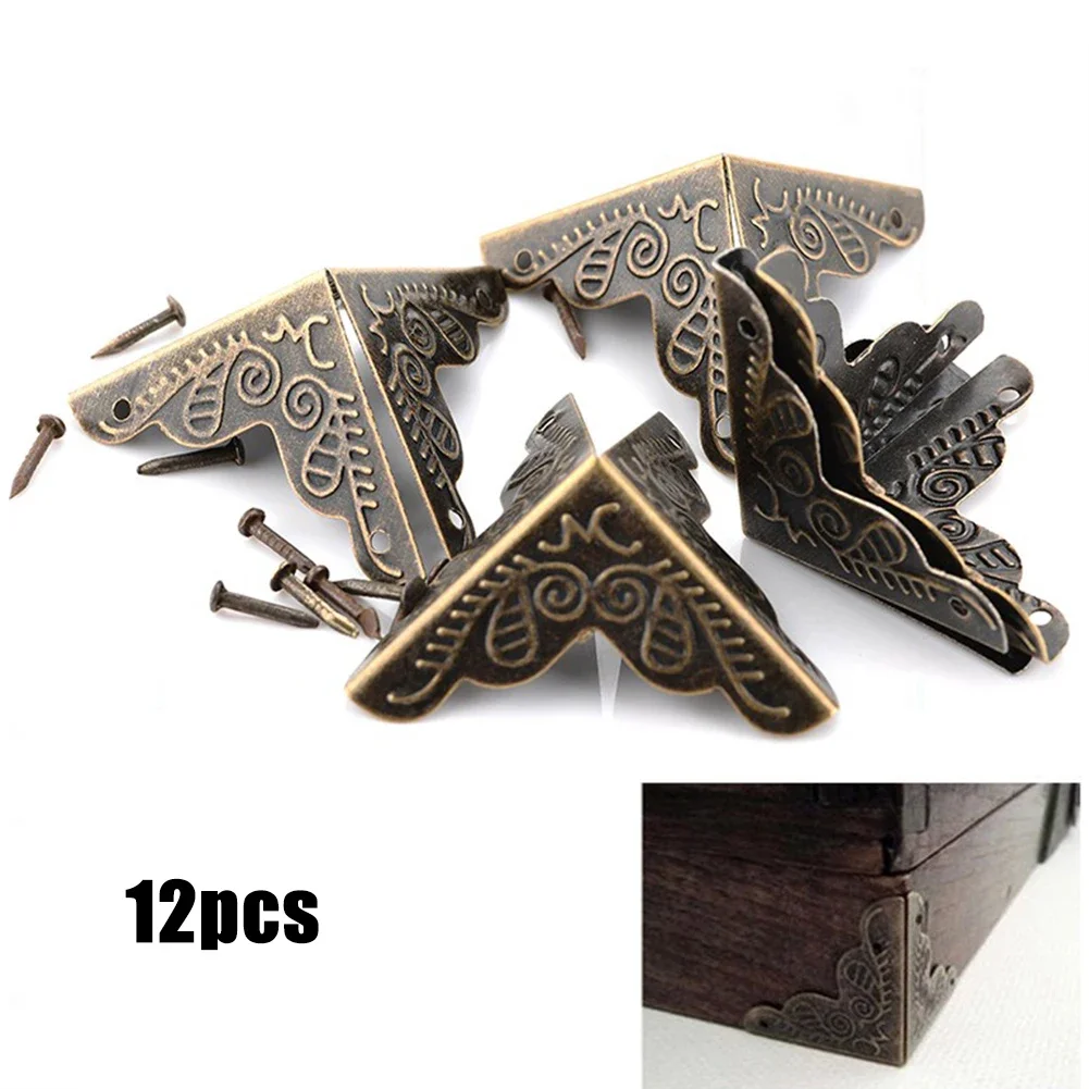 12 pezzi di protezione angolar - Body Jewelry Display Case recensione e prezzo