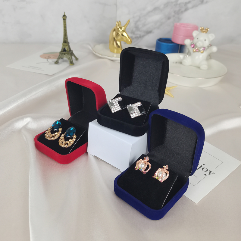 Scatola portaoggetti per orecc - Body Jewelry Organizer recensione e prezzo
