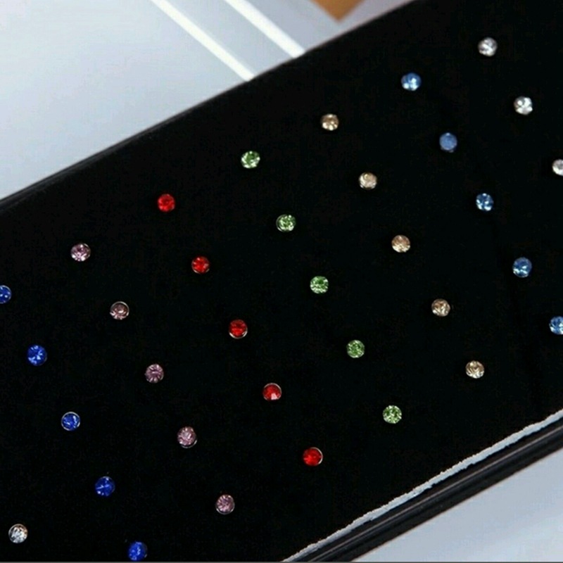 Set di Piercing per Naso a L i - Body Jewelry Changing Kit recensione e prezzo